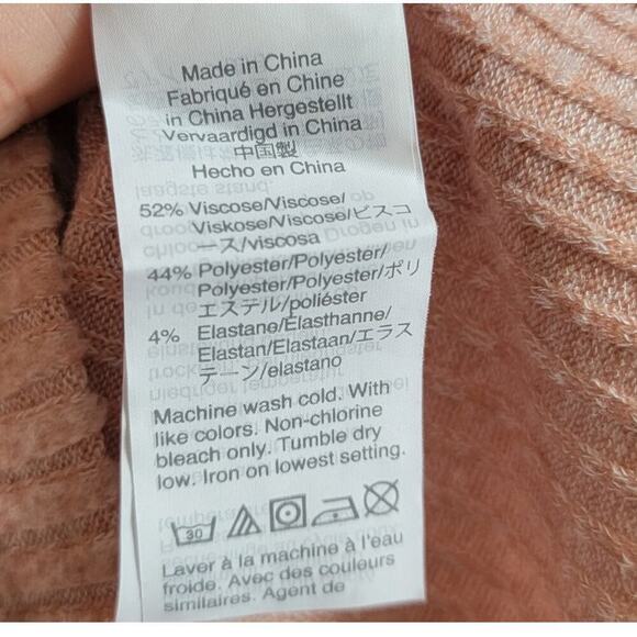 J. Crew Puff Sleeved Soft Ribbed V-Neck Sweater - Picture 8 of 8